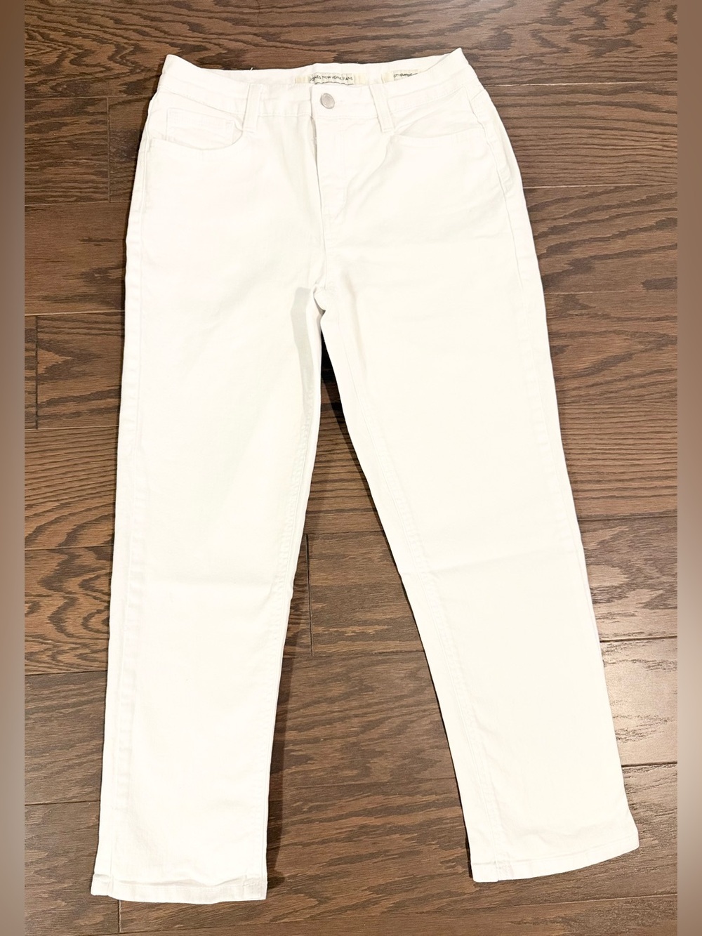 Jones New York City Cuffed Capri White Stretch Jeans Size 4 Secret Slimming
